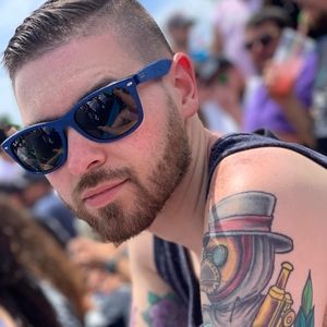 Meet your Posher, Justin